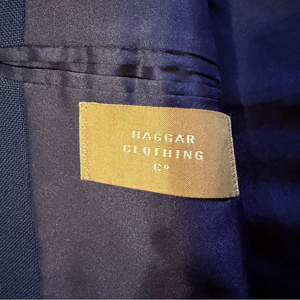 Vintage Haggar Navy Blazer USA Made Gold Buttons – Classic Fit – 2 Button Sz 44